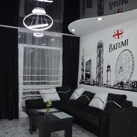 Studio "Black - White" Batumi Exterior foto
