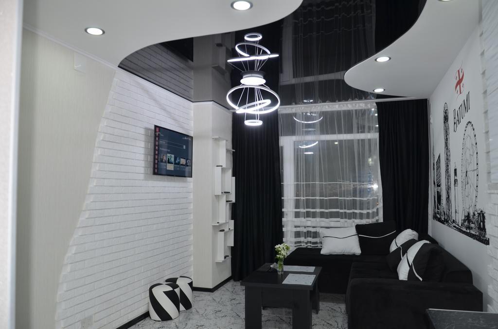 Studio "Black - White" Batumi Exterior foto