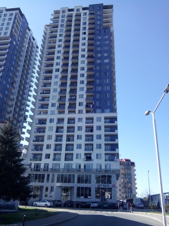 Studio "Black - White" Batumi Exterior foto