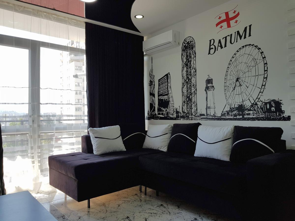 Studio "Black - White" Batumi Exterior foto